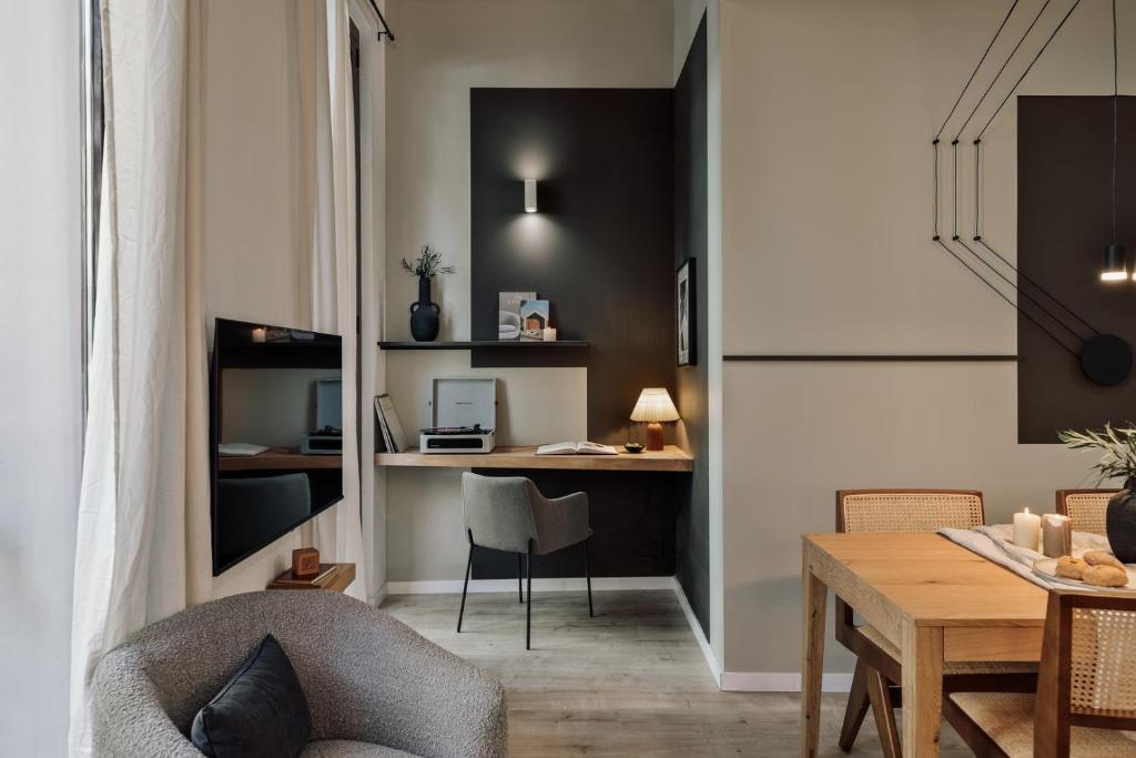 Chuck - 2 bedrooms and balcony in Sant Antoni, Barcelona