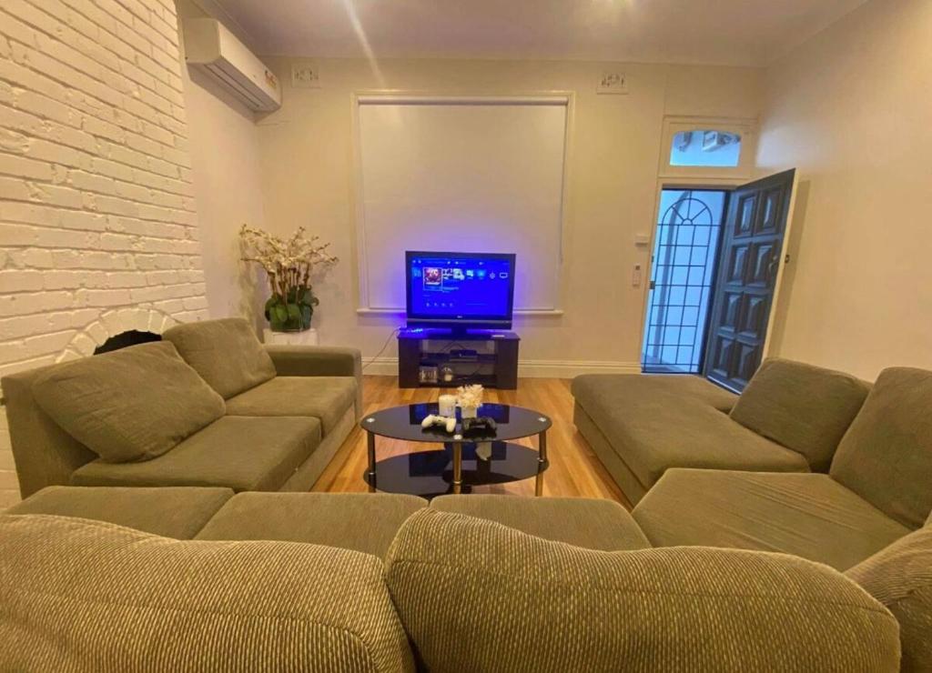 Room in Marrickville - Shared Home - LongTerm Stay, Sydney