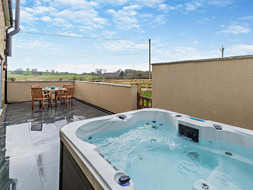 2 Bed in Ripon 94000, Studley Roger