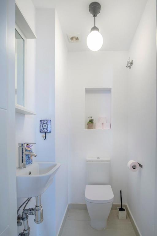 Charming Estepona Townhouse - 4