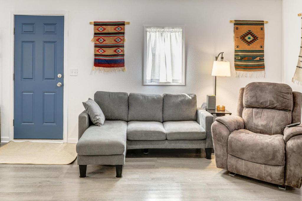 Less Than 1 Mi to ENMU Pet-Friendly Home in Portales!, Portales