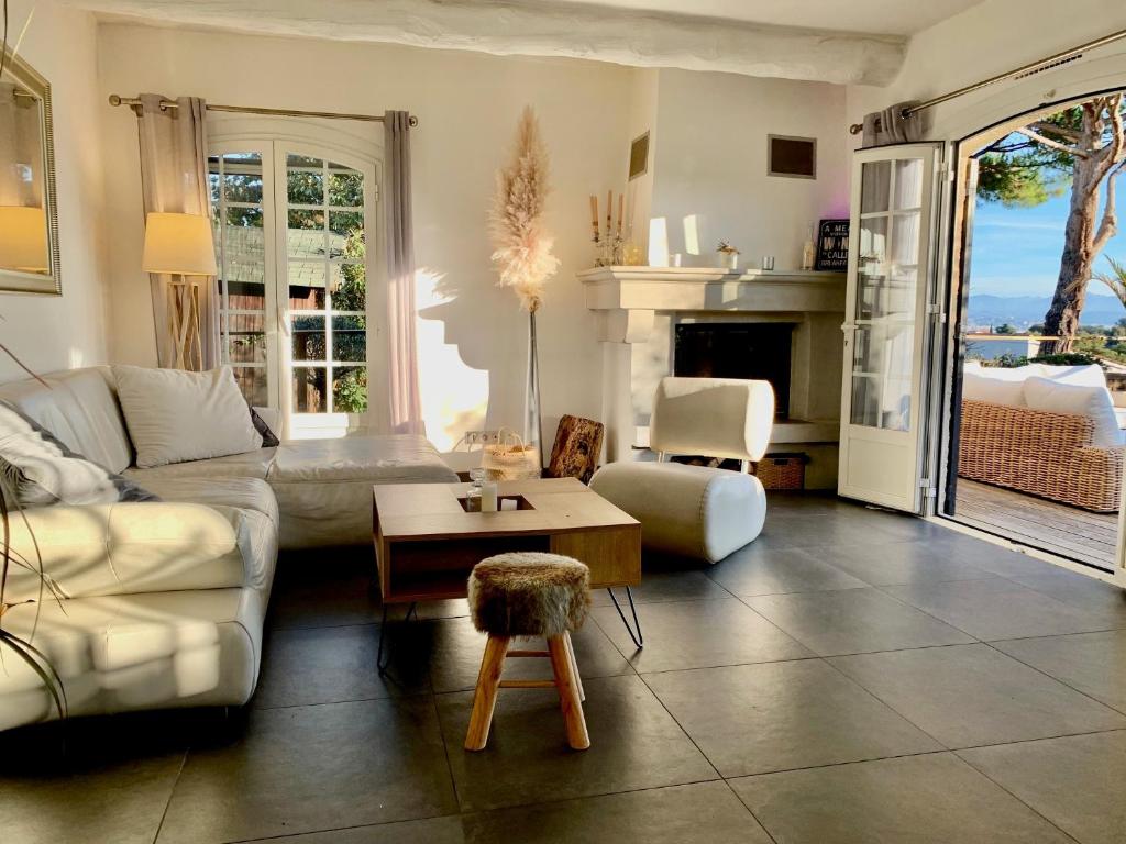 Maison dans résidence avec piscine et tennis - 2