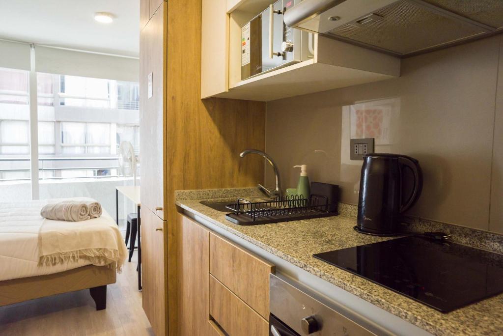 Chic Downtown Studio Retreat for Two in Santiago - 3