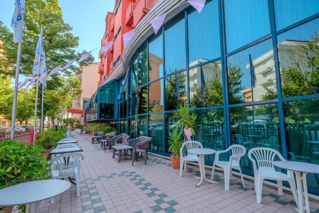 Family Hotel Mediterraneo - Azzurro Club - 3