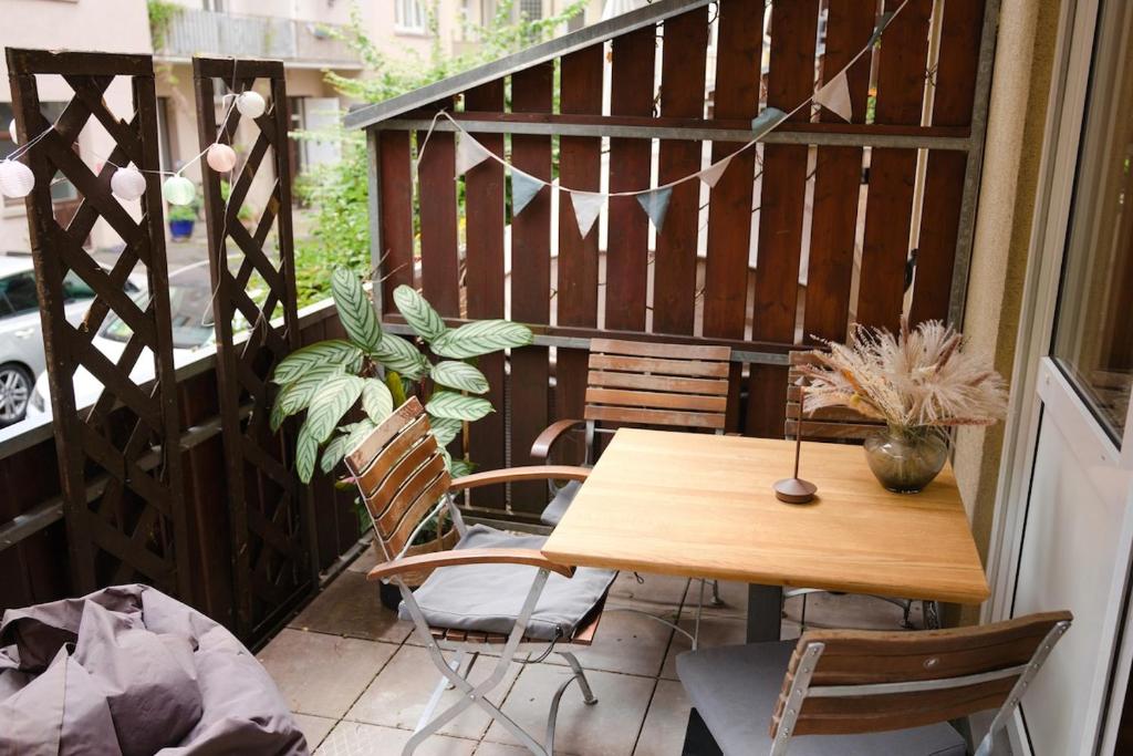 Stadt-Refugium mit Terrasse - 2