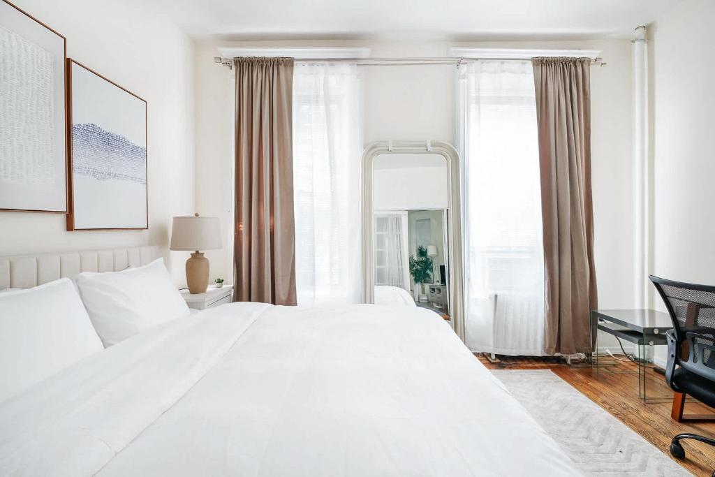 211-3 Prime Union Square Large 1BR Great value, New York