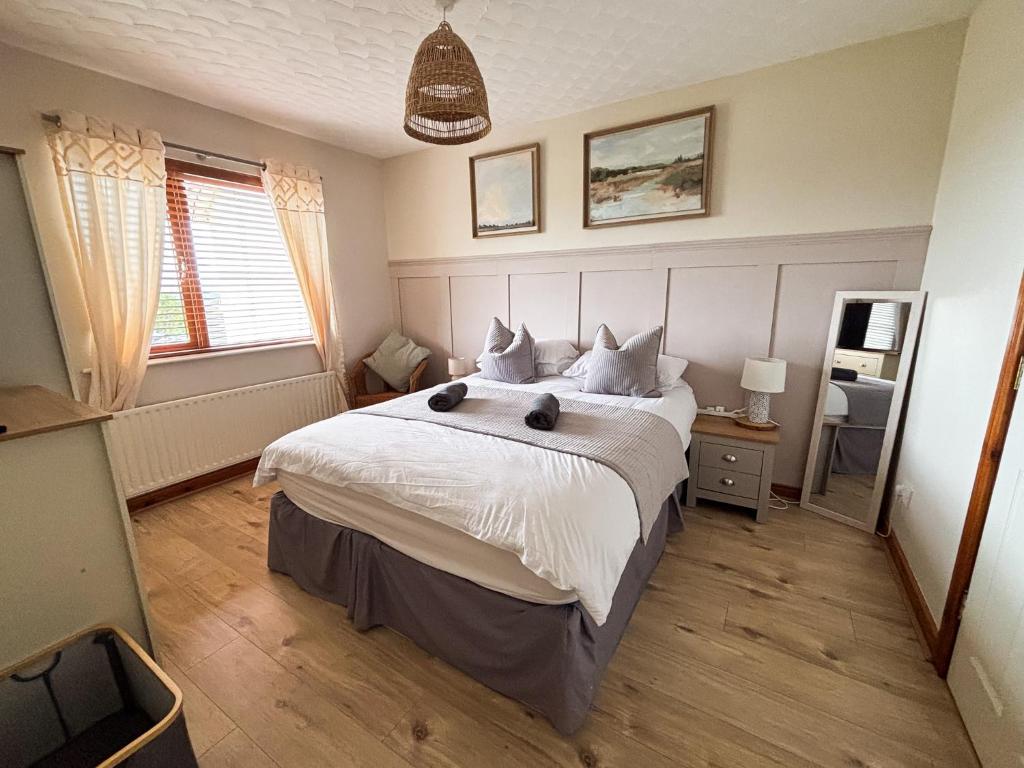 Whitepark Cottage, Ballycastle photo 2