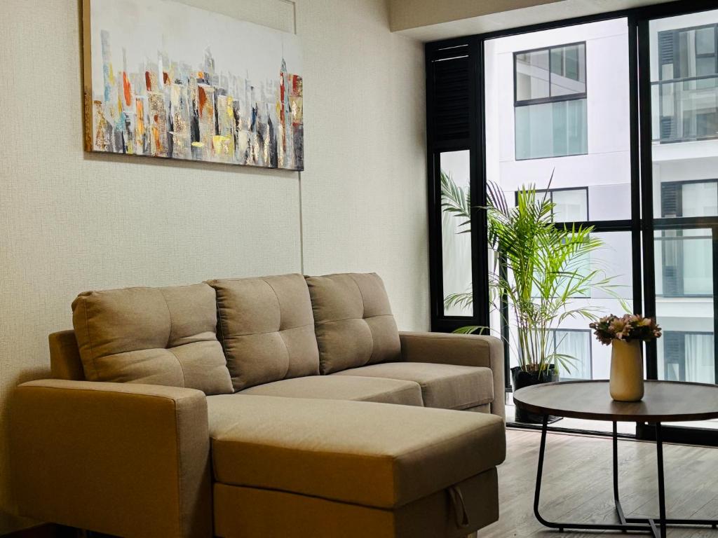 Modern and centrally located with a rooftop - 3