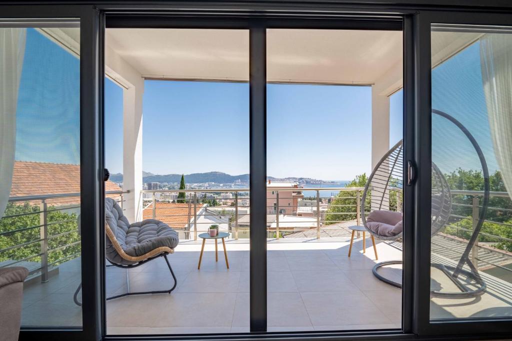 Your Adriatic Nest, Šušanj