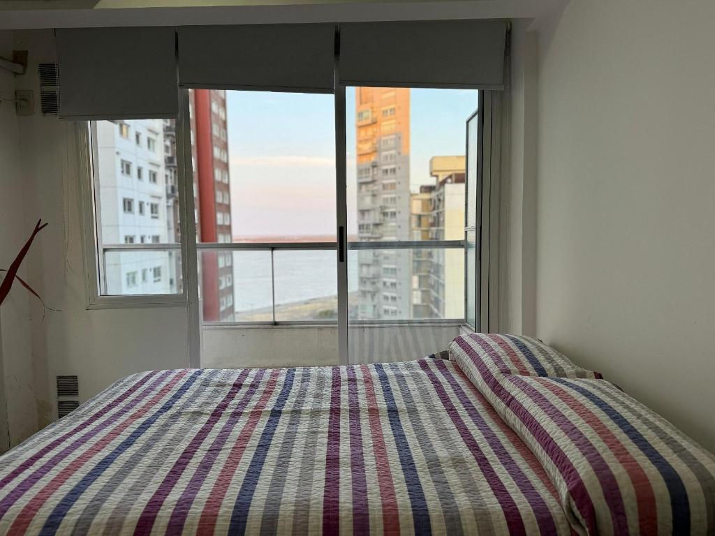 Luminoso depto. con vista al rio - 5