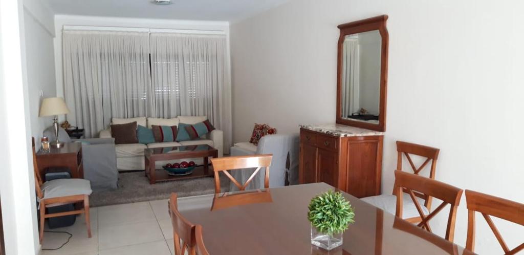 spectacular house with 4 bedroom in barrio sur with a pool - 3