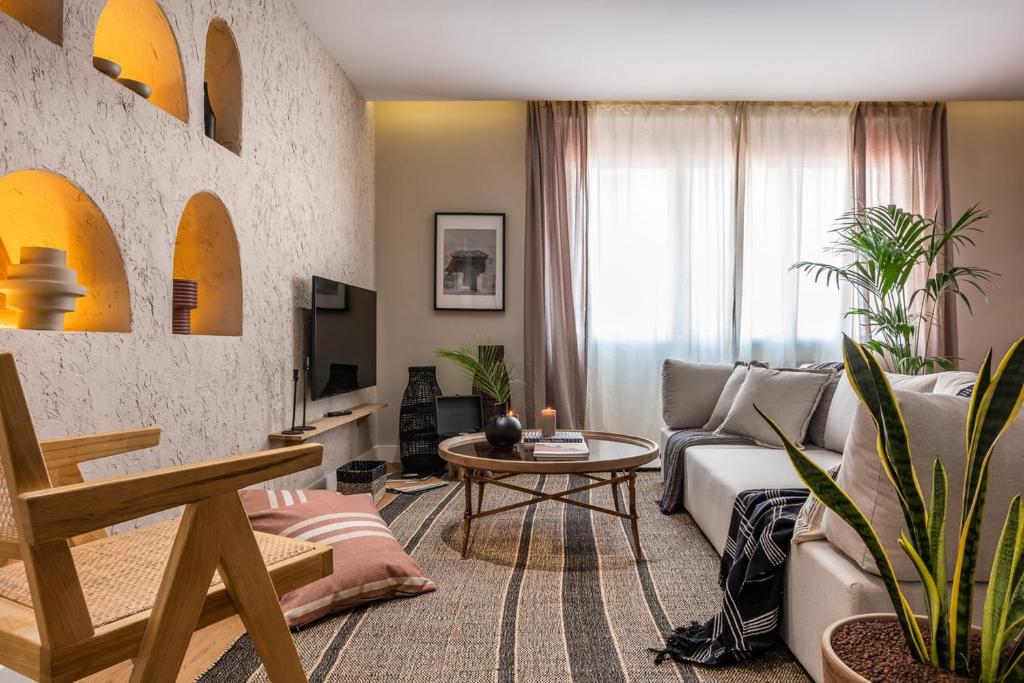 Sabha - 3 bedrooms in Almagro, Мадрид