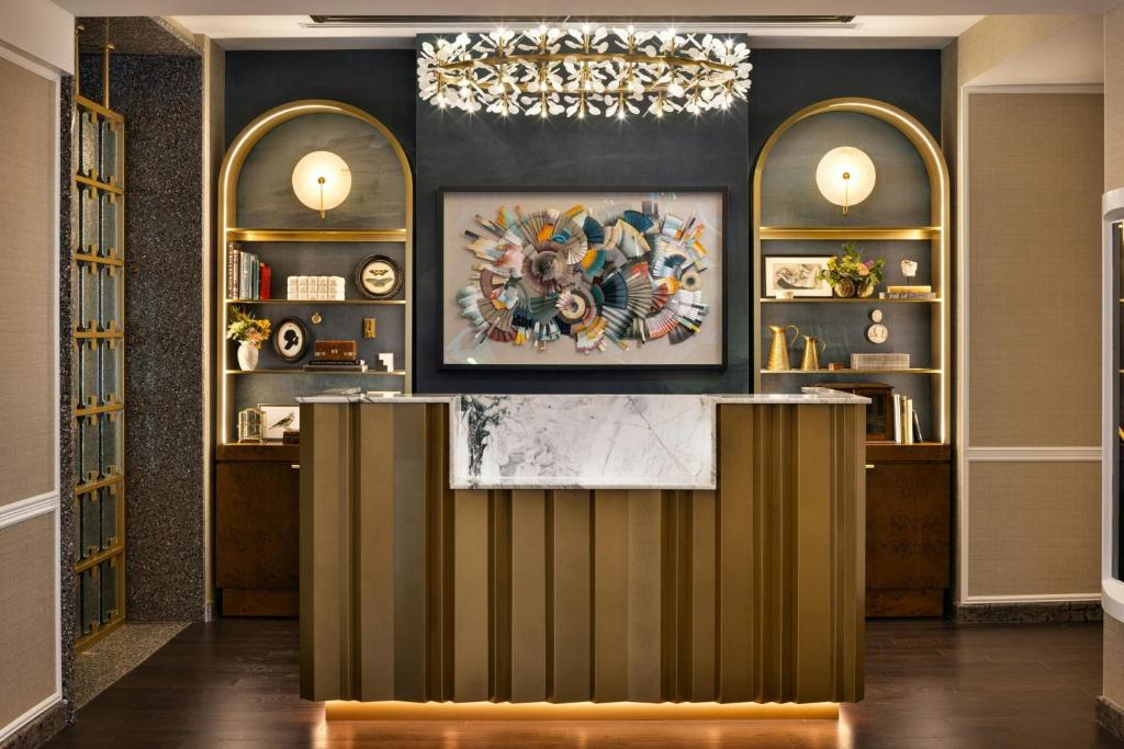 The Talbott, Autograph Collection - img