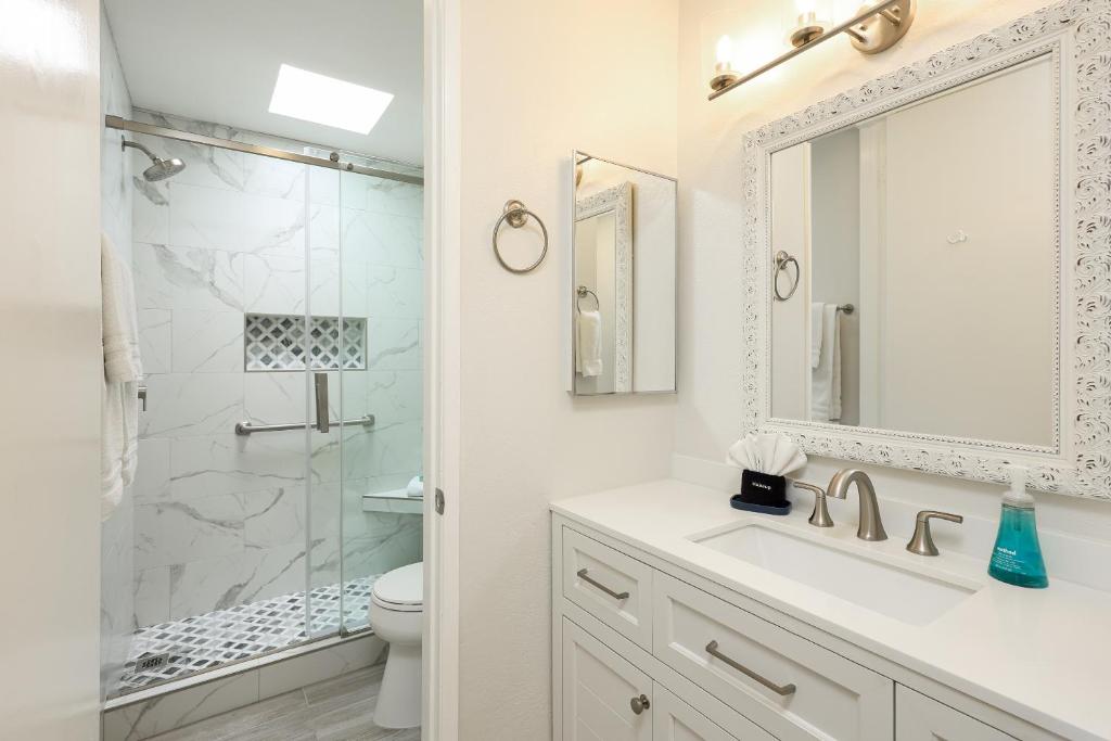 Oceanside Beach Condos, Oceanside