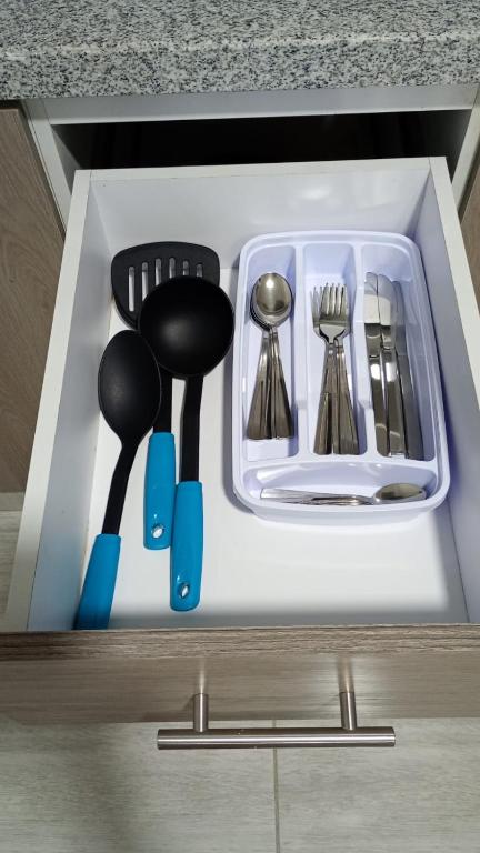 APTO 201 Cerca al Centro Comercial Estacion - 3