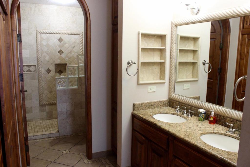 Casa Blanca - 4