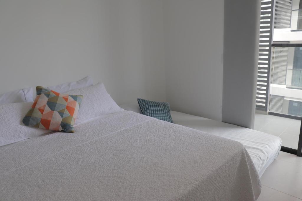 Beachfront 1BR Salinas del Mar - 3