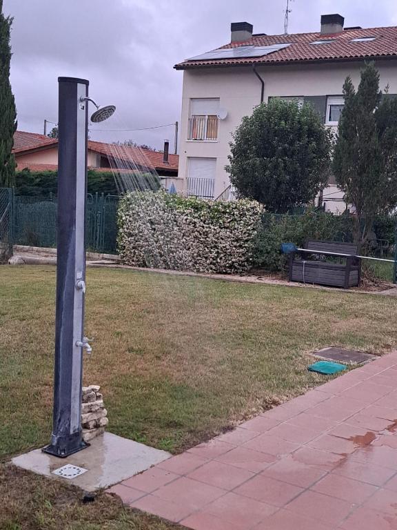 Chalet con ascensor y piscina, Cihuri