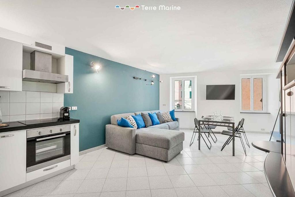 Mangia, Prega, Ama TerreMarine, Riomaggiore