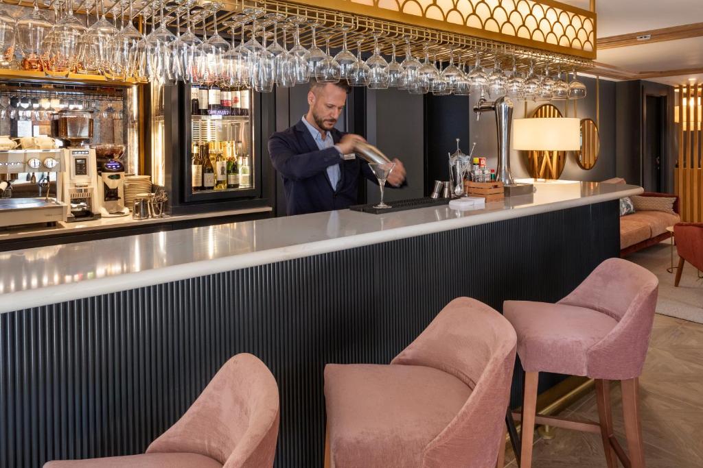 Catalonia Puerta del Mar — Restaurant & bars in Malaga, Andalusia