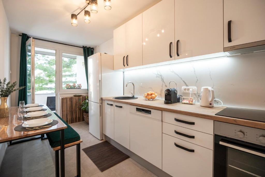 Sarajevo Midway Premium Brand New Apartment - 3