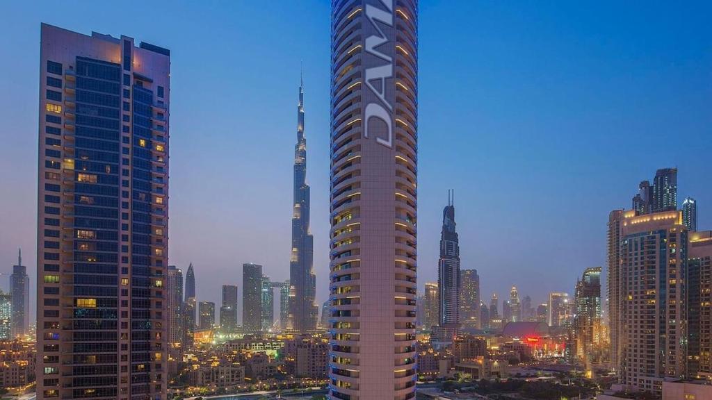 Full Burj Khalifa Panoramic View - Luxury Stay at Damac Maison Distinction, Dubaj