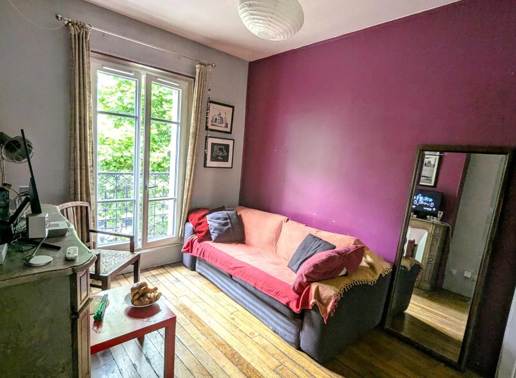 Classic Parisian 2 BR flat in Paris 10 - 3