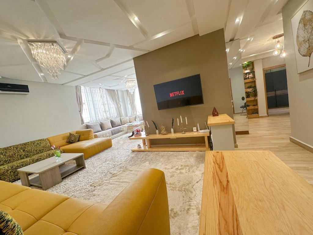 Modern, bright and well-located, Agádir