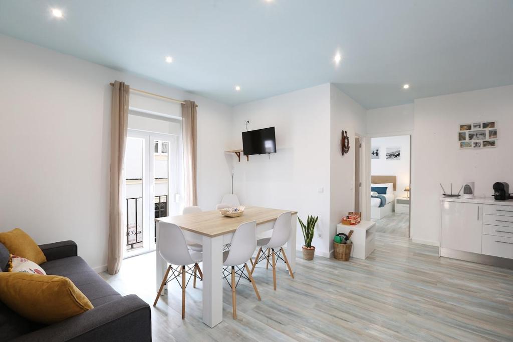 T2-Sea and Wind, Nazaré