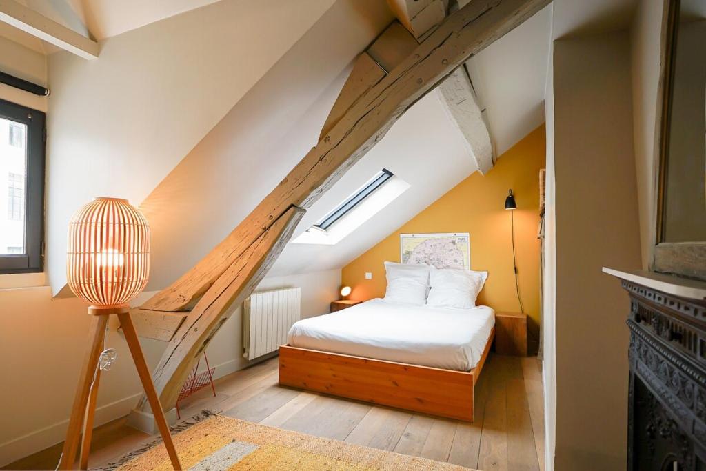 Grand appartement cœur du Marais - dernier étage - 5