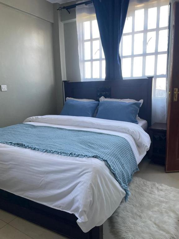 Luxuria, Ongata Rongai 