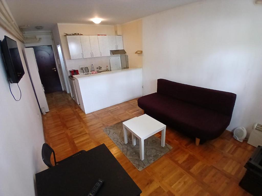 17 Oktobar Rakovica - 5