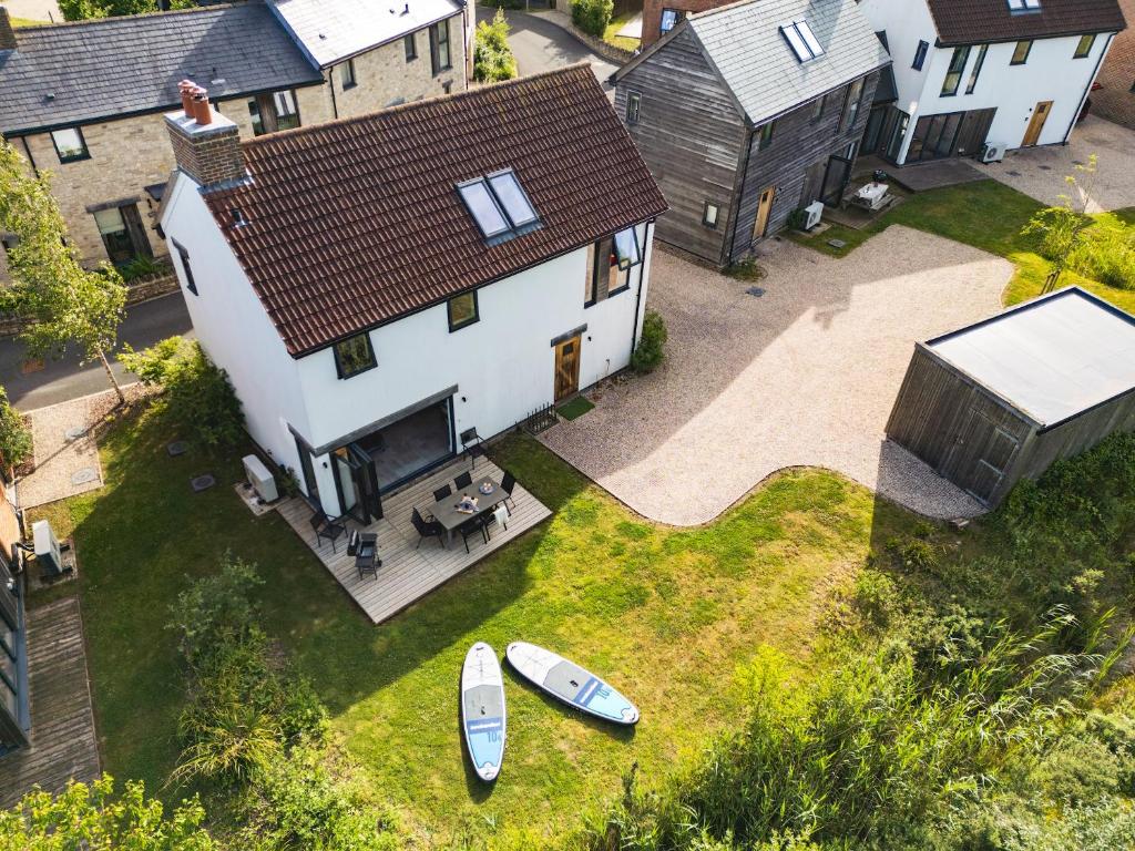 Lakeside property with spa on a nature reserve Bulrushes BV04, Warmwell