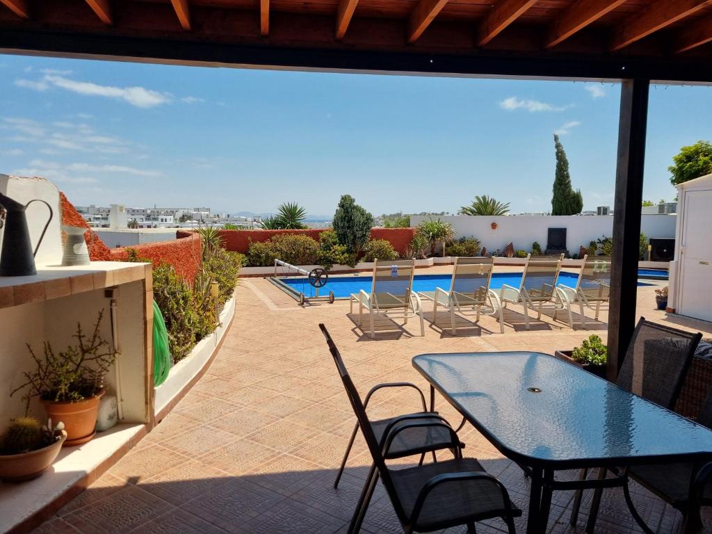 Extremely Private Villa, Heated Pool & Jacuzzi, Pool Wet Bar, Great Views. - 3