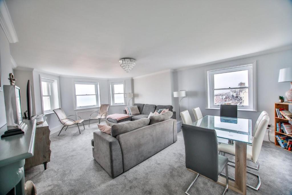 Ocean's View, Hastings