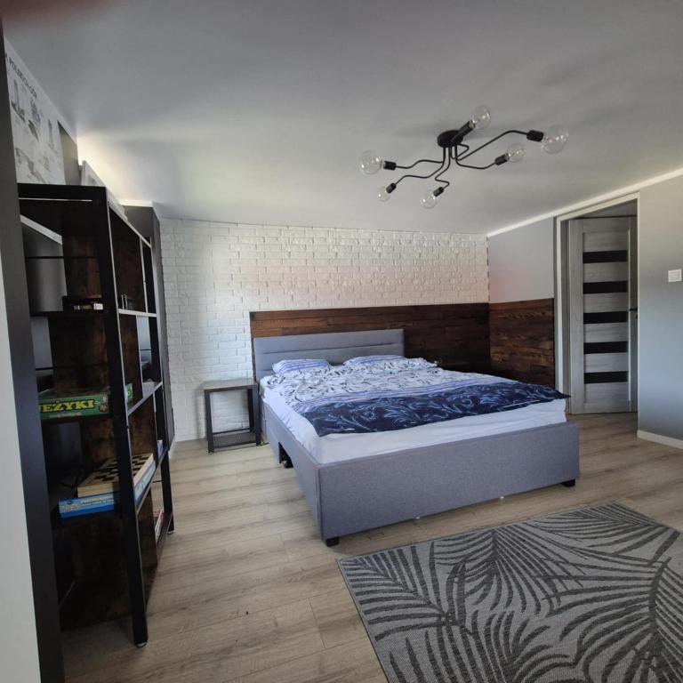 Sowi Przystanek, Pieszyce