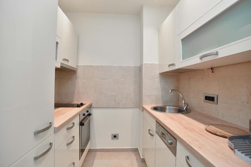 Omega 4 Apartment - 4