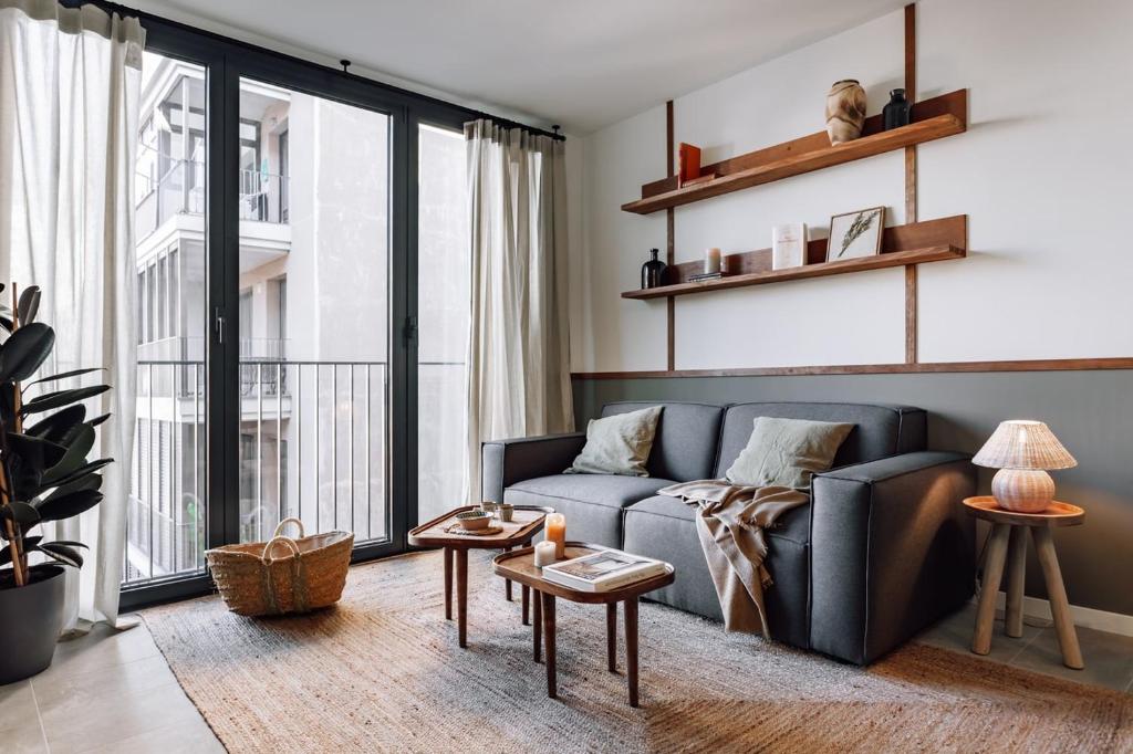 Teba - 2 bedrooms and office in Eixample Esquerra, Barcelona