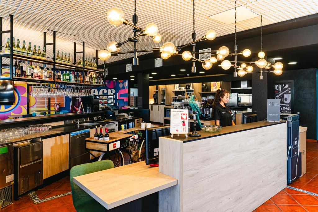 フロント・ロビー