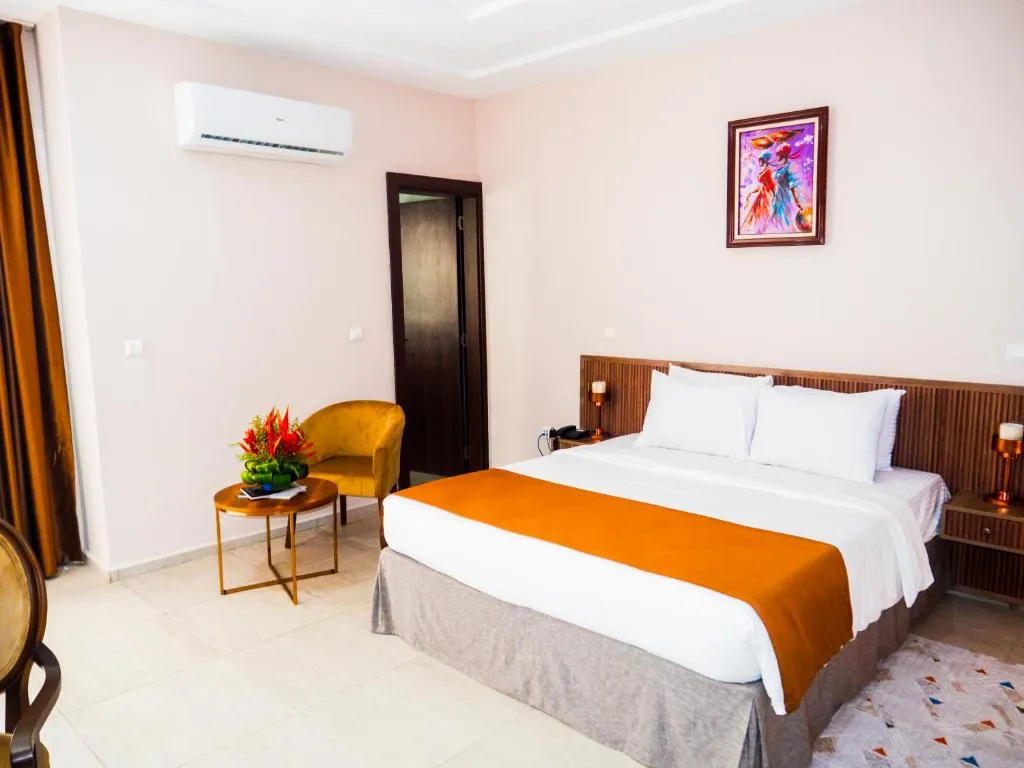 Hôtel KEMAKA, hotel in Abidjan