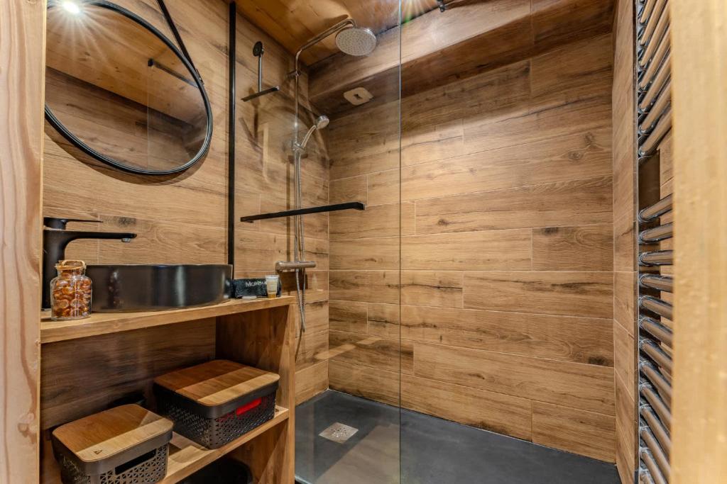 Cozy Duplex with Balcony, Parking & Mountain View - Résidence Le Silveralp - 3
