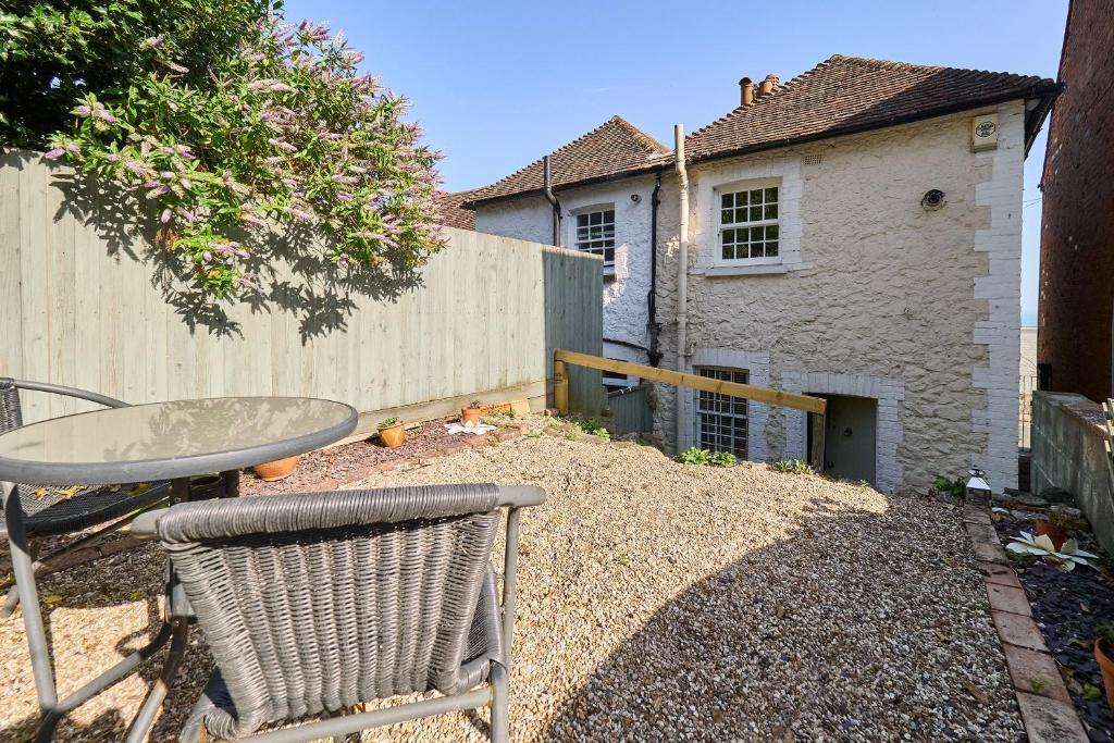 Host & Stay - Old Stone Cottage, Hythe