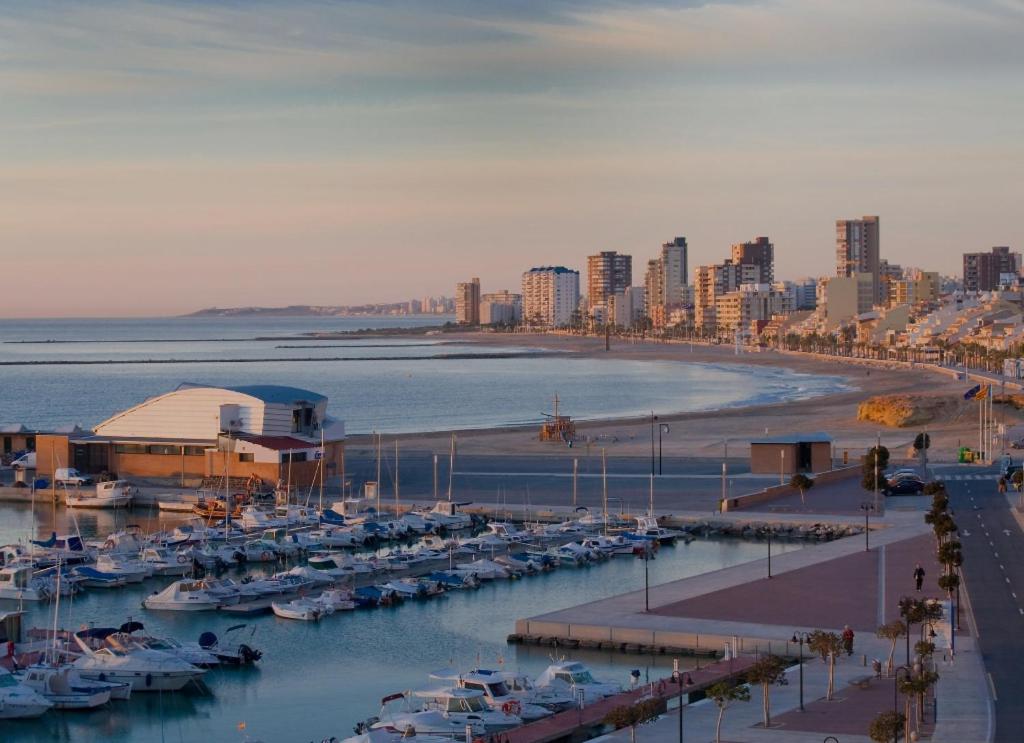 Piso 112 metros a 1 minuto de la playa, El Campello