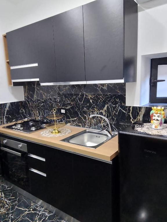 Patrizia Ylenia Luxury Apartment - 4