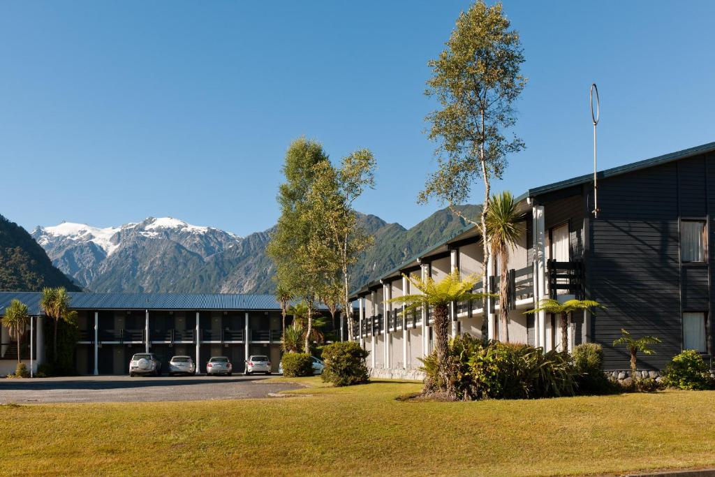 เซนิคโฮเต็ลฟรานซ์โจเซ้ฟกลาเซียร์ (Scenic Hotel Franz Josef Glacier)