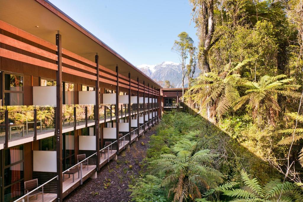 เตเวานุยฟอเรสรีทรีท (Te Waonui Forest Retreat)