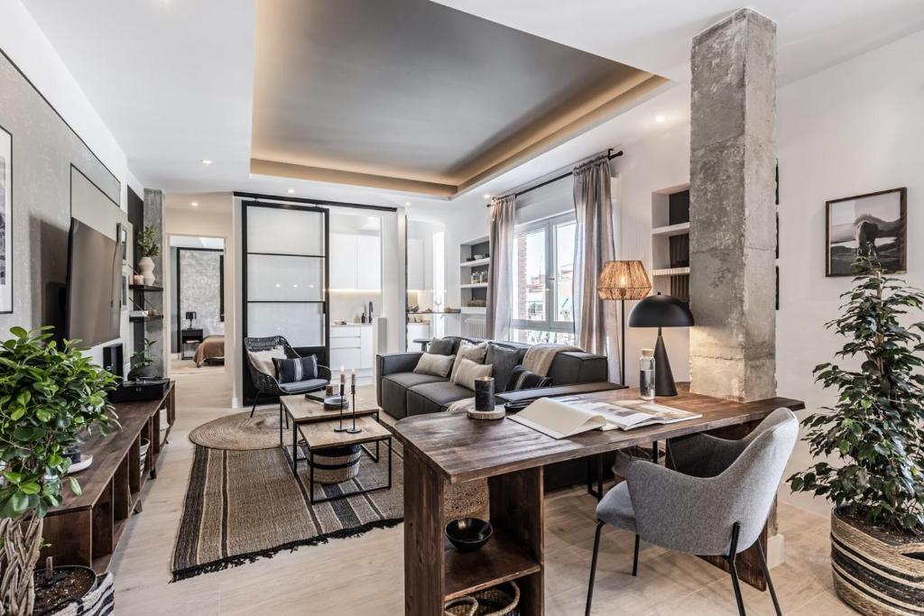 Ujue - 2 bedrooms in Ríos Rosas, Мадрид