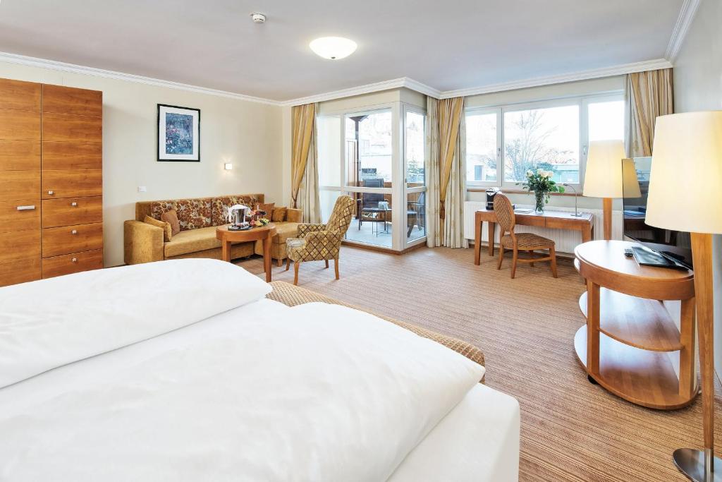 Deluxe Double Room with Balcony