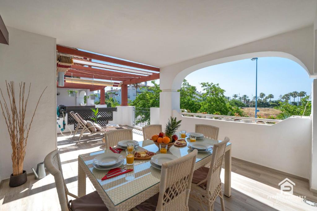 Noray Bright Beachfront 3BR - Terrace, Prime Spot - 2