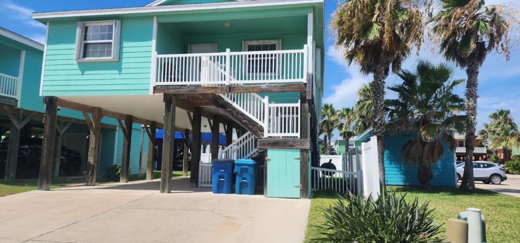 Tipsy Turtle - relax, unwind, you're on turtle time, Port Aransas